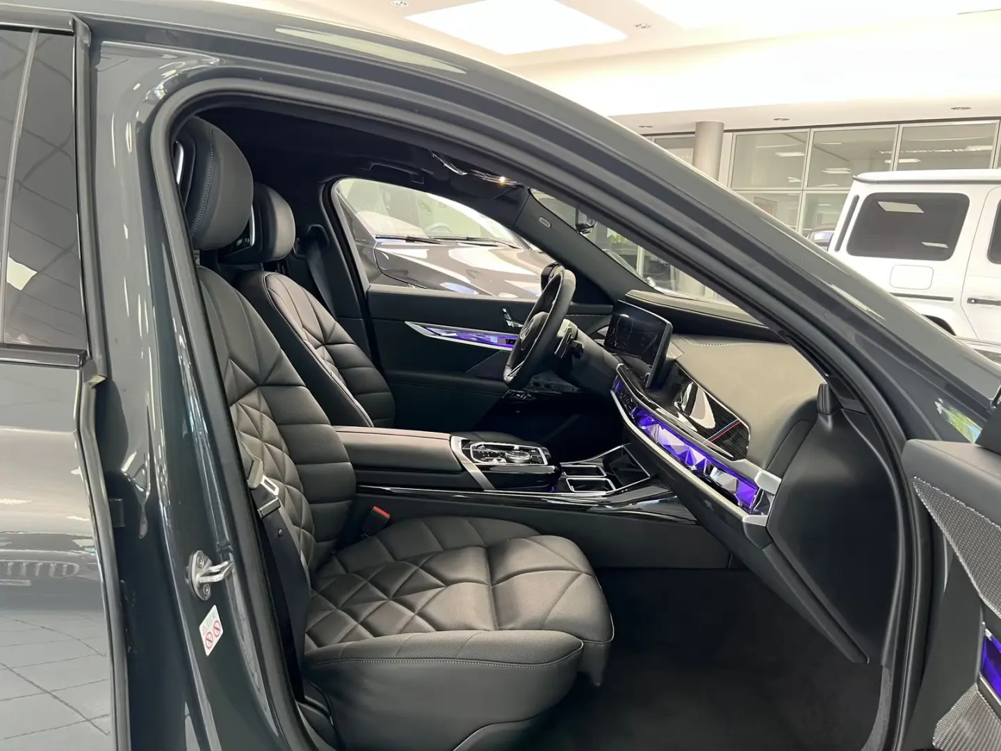 BMW 740 d xDrive M-Sport PANO-SKY
