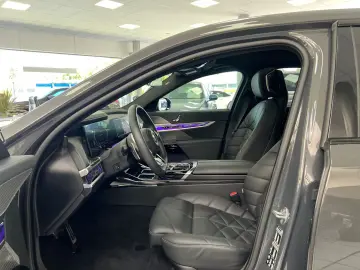 BMW 740 d xDrive M-Sport PANO-SKY
