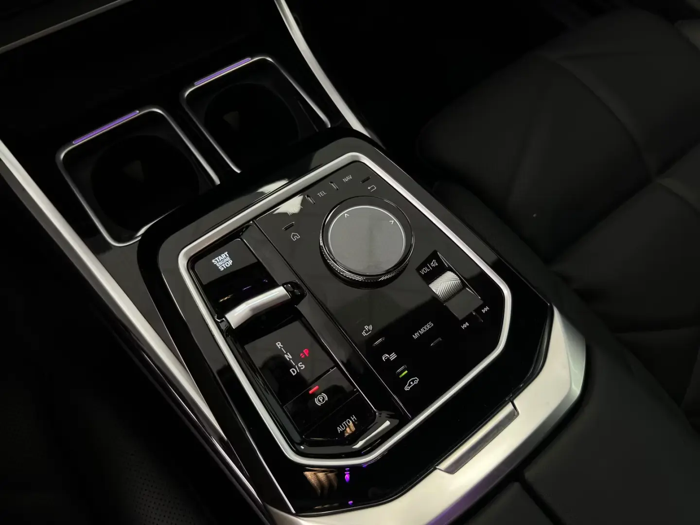BMW 740 d xDrive M-Sport PANO-SKY