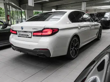 545e xDrive Limousine M Sport HUD NAVI Komf Lase