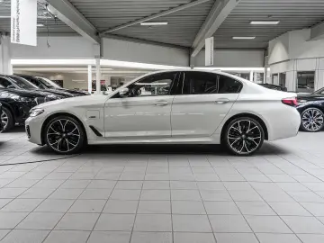 545e xDrive Limousine M Sport HUD NAVI Komf Lase