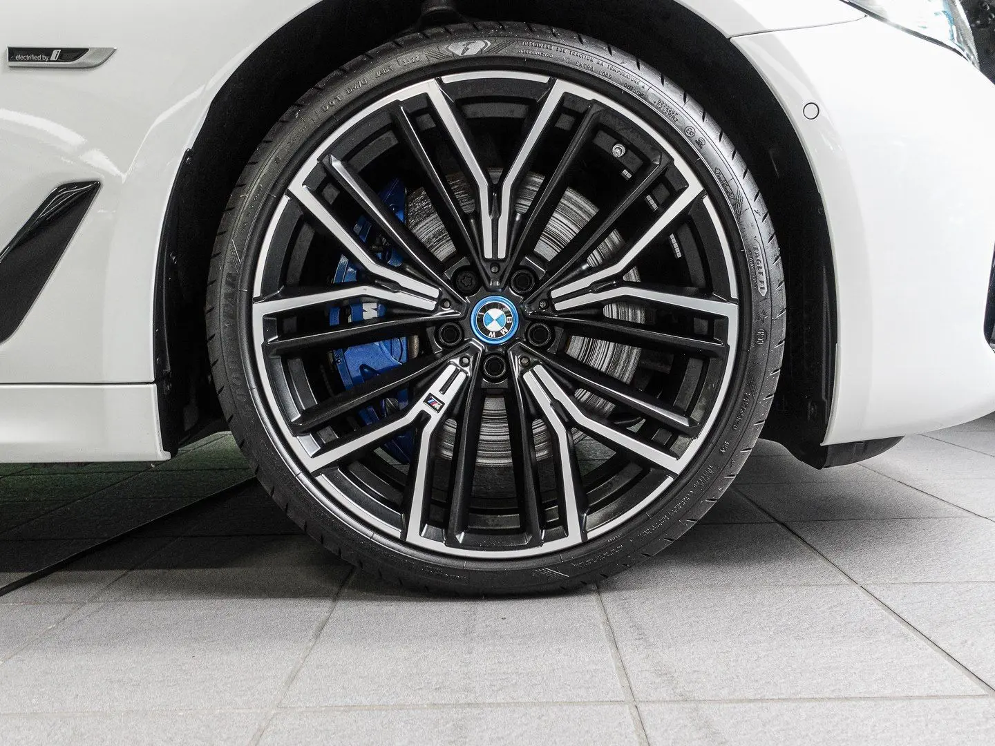 545e xDrive Limousine M Sport HUD NAVI Komf Lase