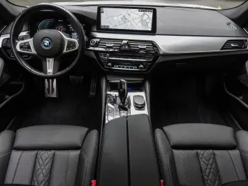 545e xDrive Limousine M Sport HUD NAVI Komf Lase