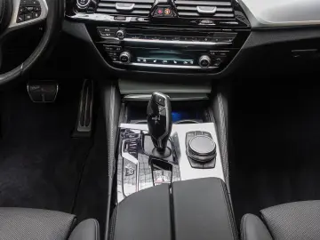 545e xDrive Limousine M Sport HUD NAVI Komf Lase