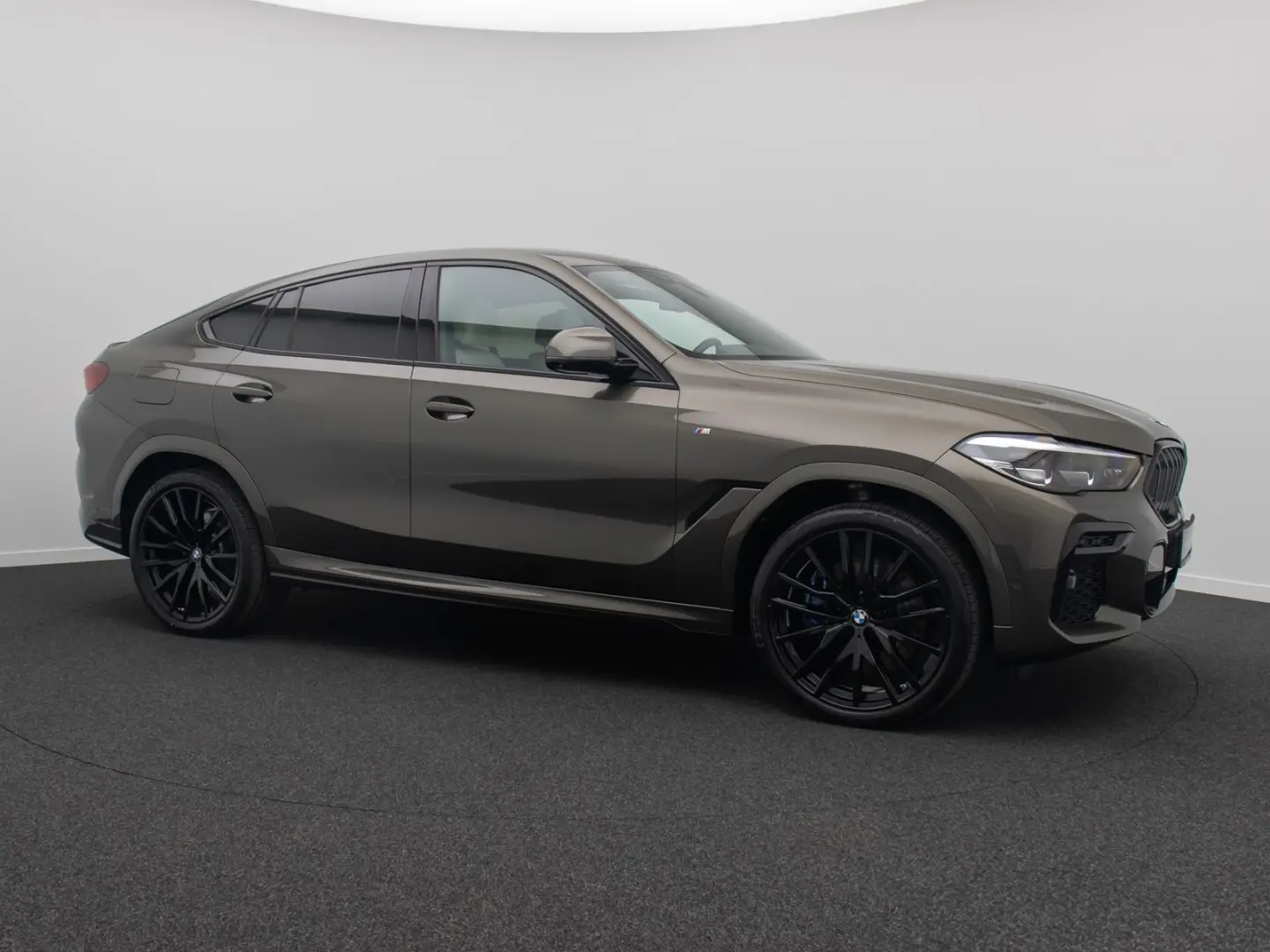 X6 xD40d M Sport 360° HUD H/K 22Zoll Individual
