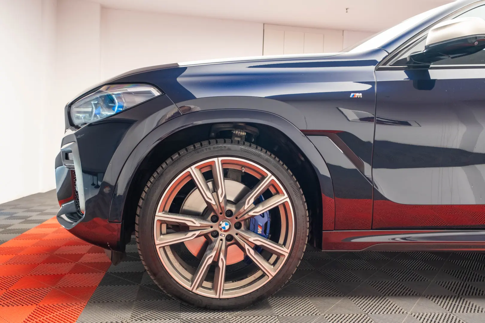 BMW X6 M50i X-Drive *HUD*Sky Lounge*Harman-Kardon