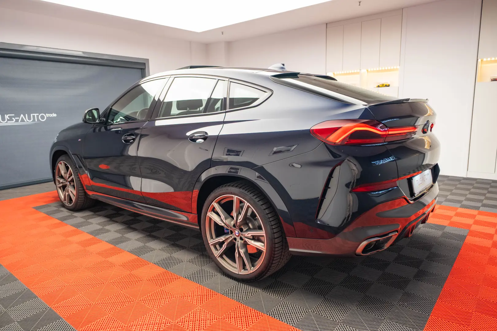 BMW X6 M50i X-Drive *HUD*Sky Lounge*Harman-Kardon