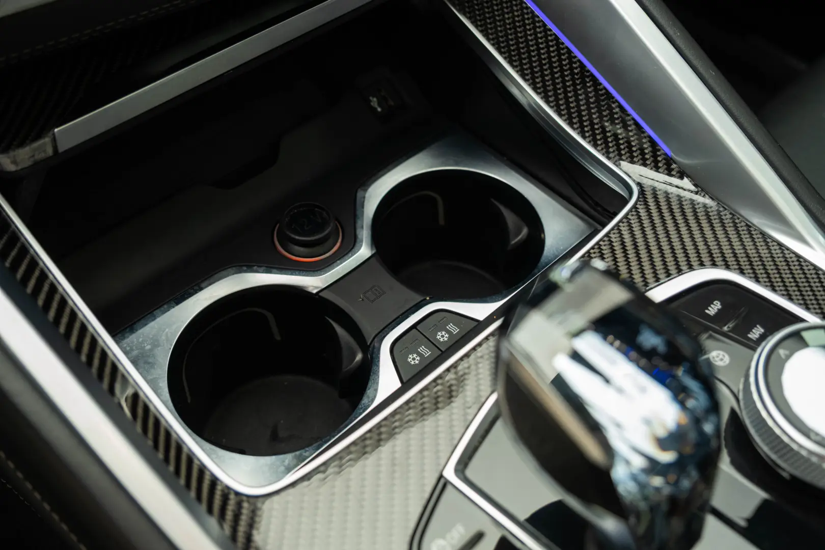 BMW X6 M50i X-Drive *HUD*Sky Lounge*Harman-Kardon