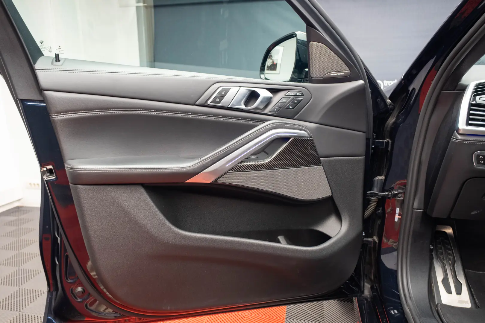 BMW X6 M50i X-Drive *HUD*Sky Lounge*Harman-Kardon