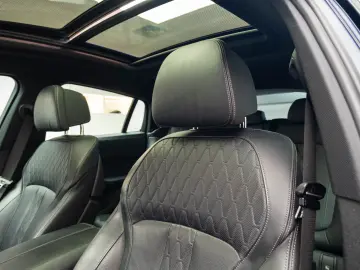 BMW X6 M50i X-Drive *HUD*Sky Lounge*Harman-Kardon
