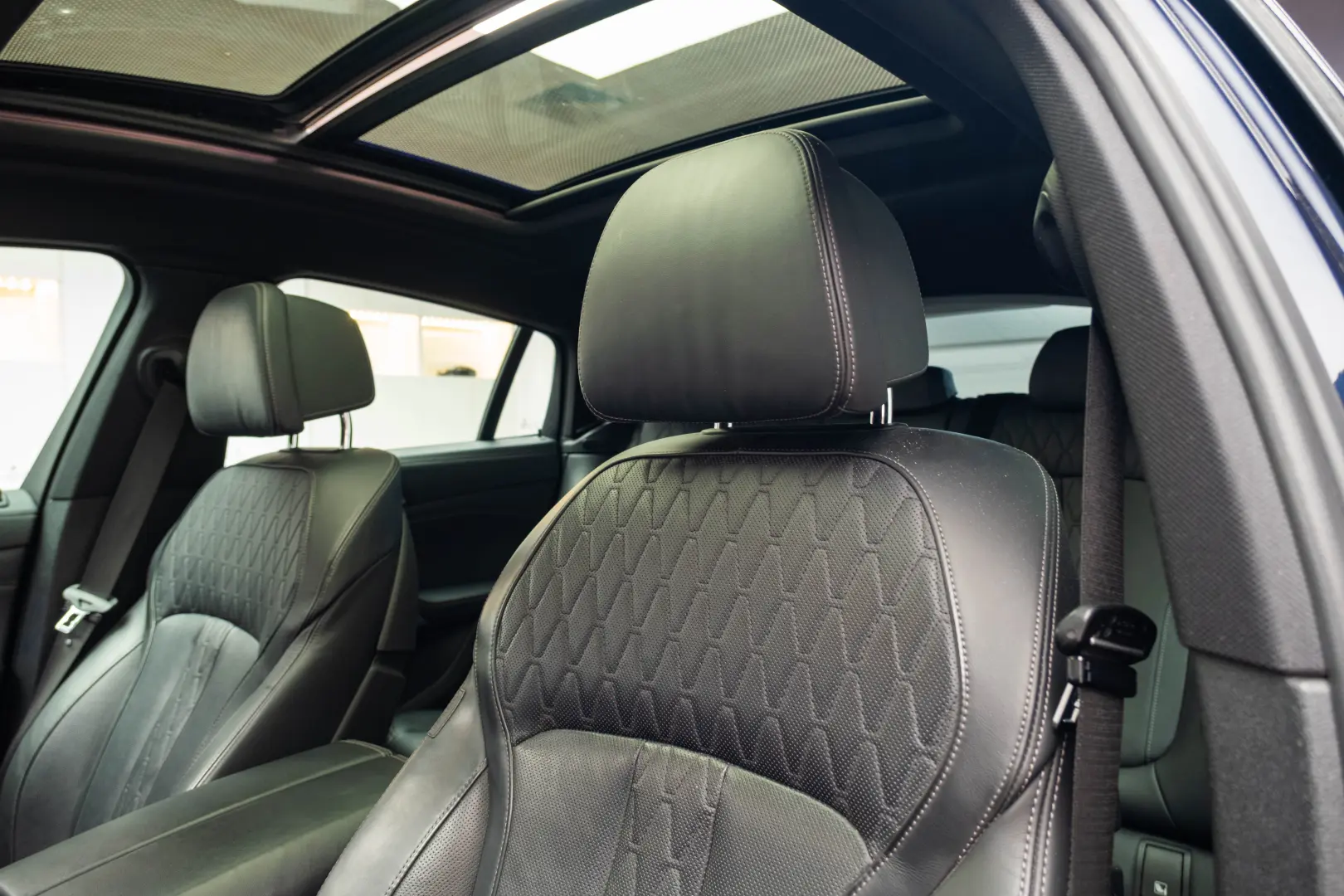 BMW X6 M50i X-Drive *HUD*Sky Lounge*Harman-Kardon