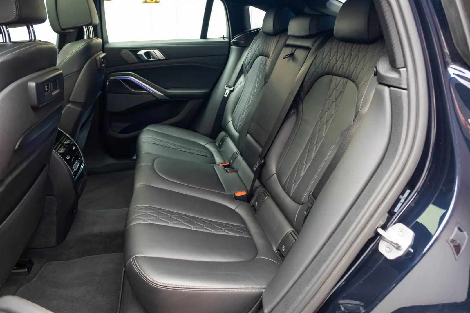 BMW X6 M50i X-Drive *HUD*Sky Lounge*Harman-Kardon