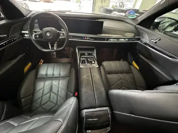 BMW 750 e xDrive M SPORT FEE EXEC EXCL