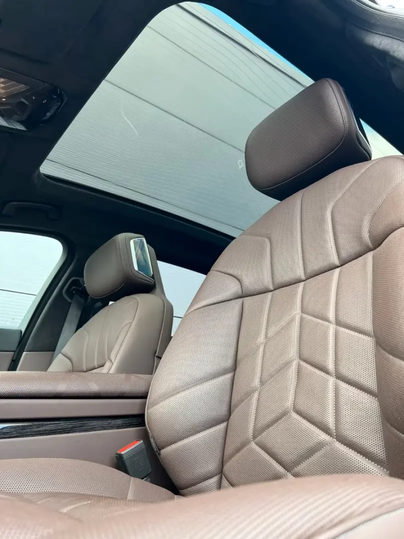 BMW 750 e Lim xDrive M Sport*Integral*Pano