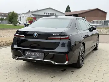740d xDrive M-SPORT/B&W/PANO/HEAD/GARANTIE