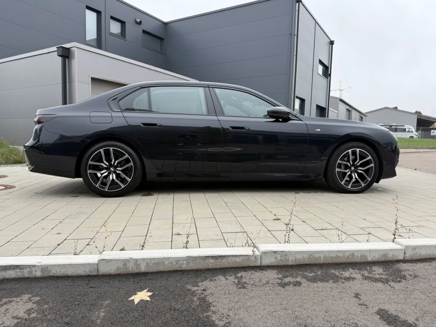 740d xDrive M-SPORT/B&W/PANO/HEAD/GARANTIE