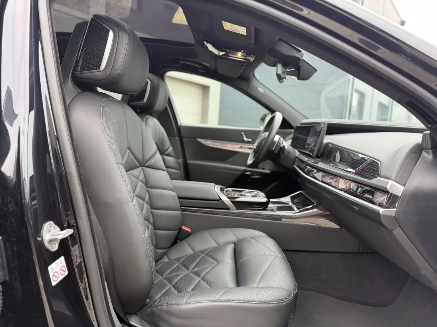740d xDrive M-SPORT/B&W/PANO/HEAD/GARANTIE