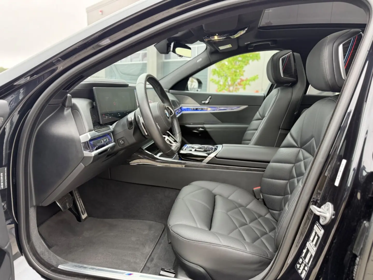 740d xDrive M-SPORT/B&W/PANO/HEAD/GARANTIE