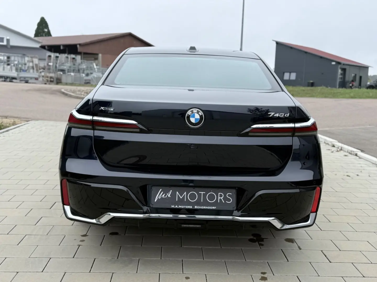 740d xDrive M-SPORT/B&W/PANO/HEAD/GARANTIE
