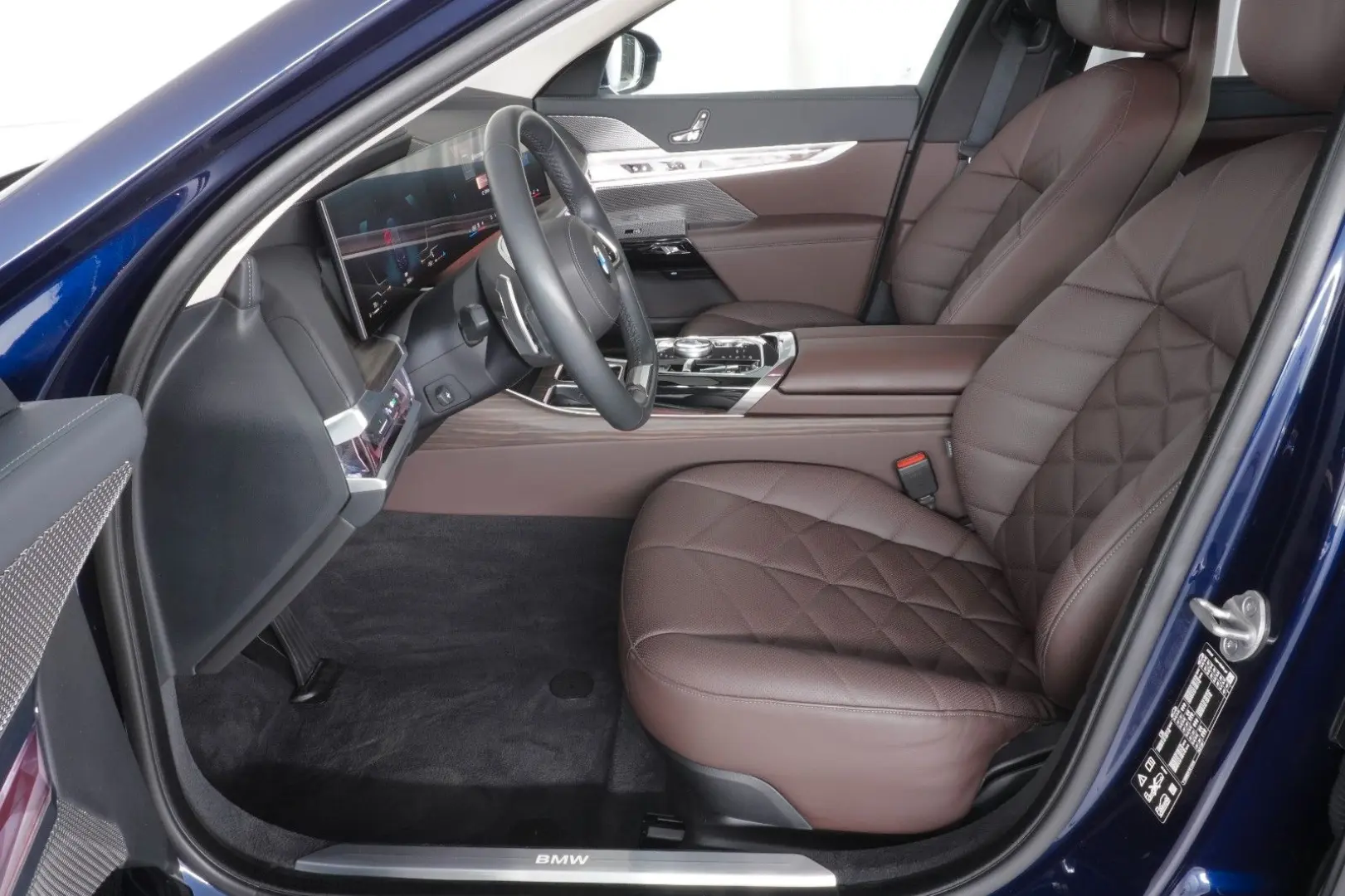 740 d xDrive Design Pure Excellence Innovation