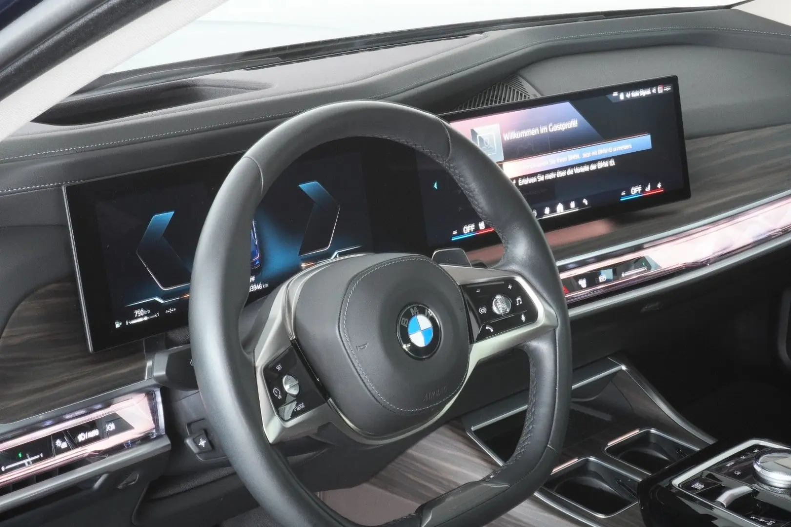 740 d xDrive Design Pure Excellence Innovation