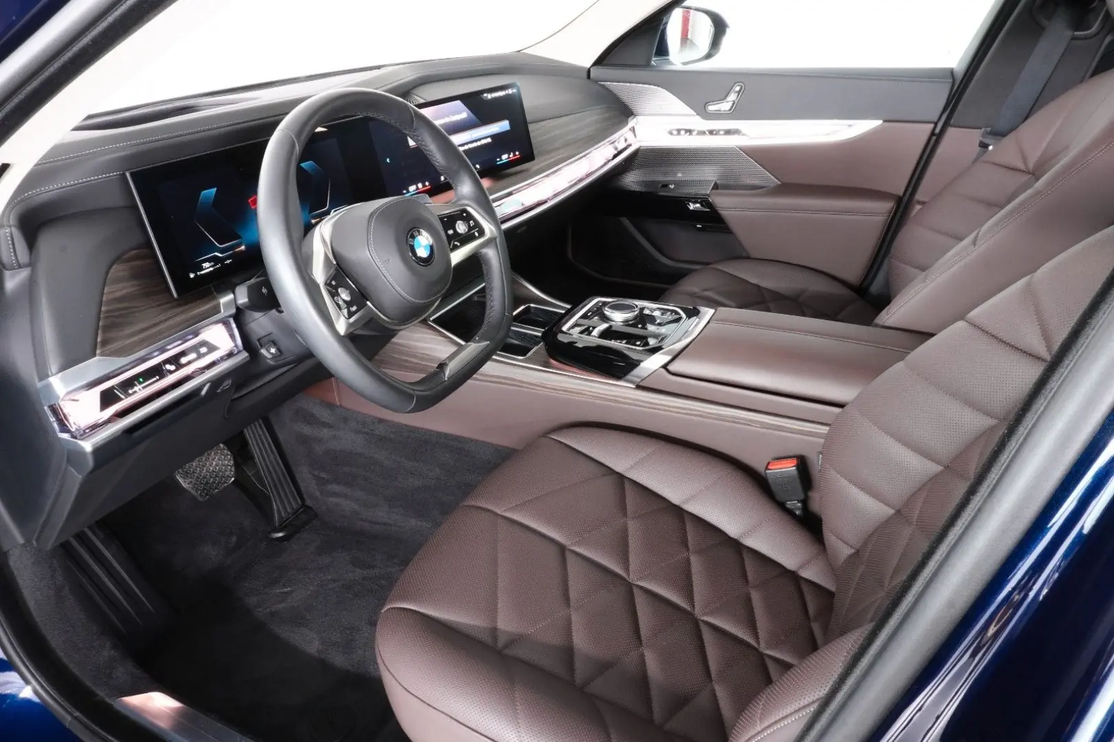 740 d xDrive Design Pure Excellence Innovation
