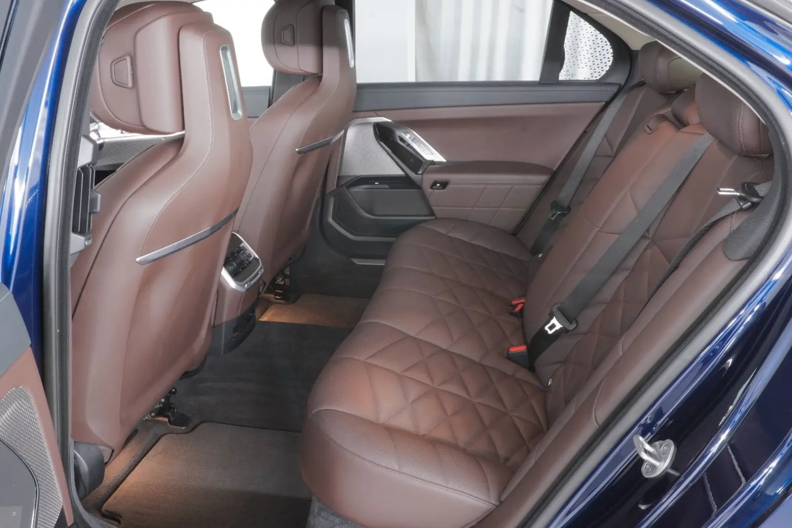 740 d xDrive Design Pure Excellence Innovation