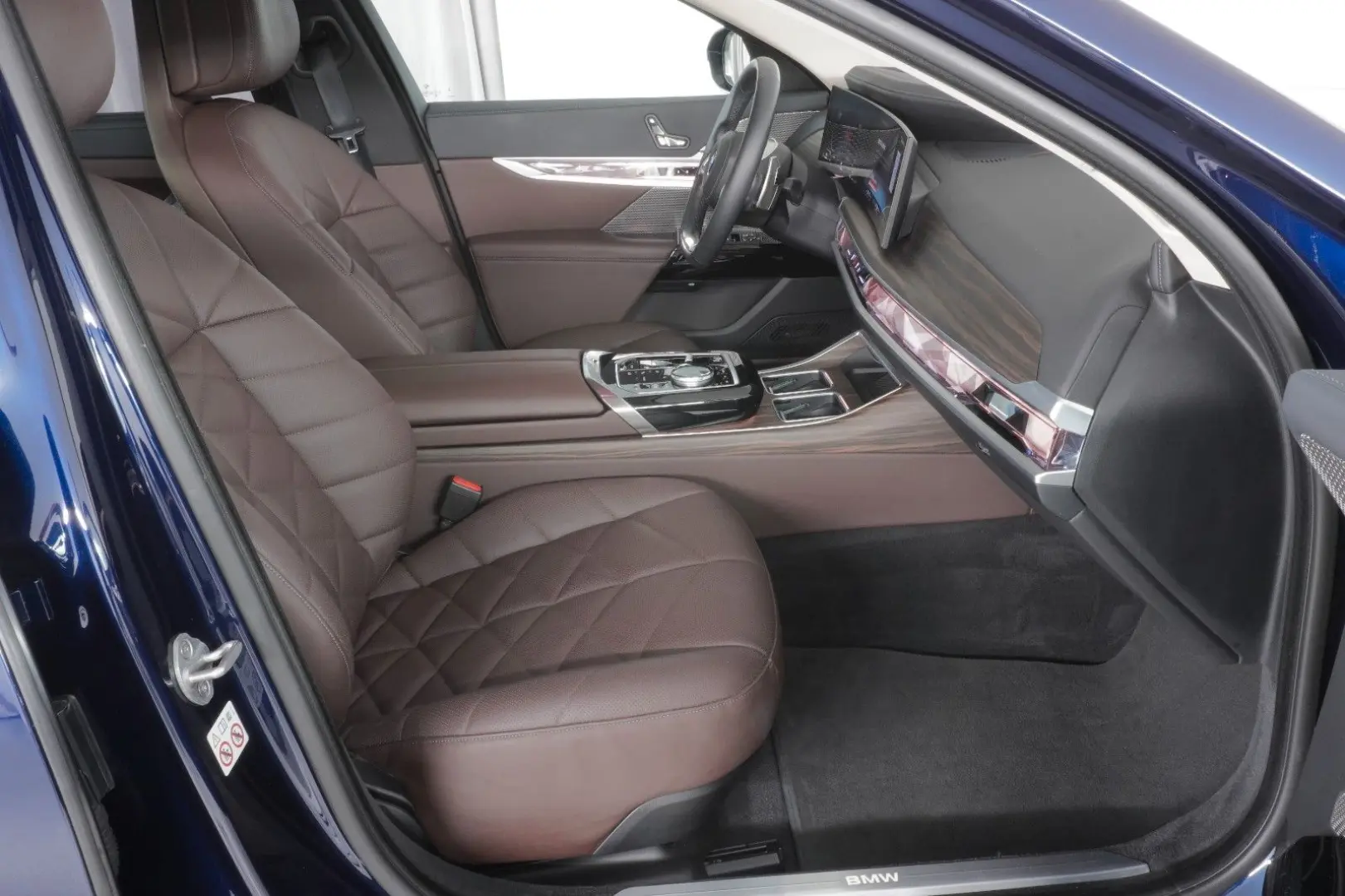 740 d xDrive Design Pure Excellence Innovation