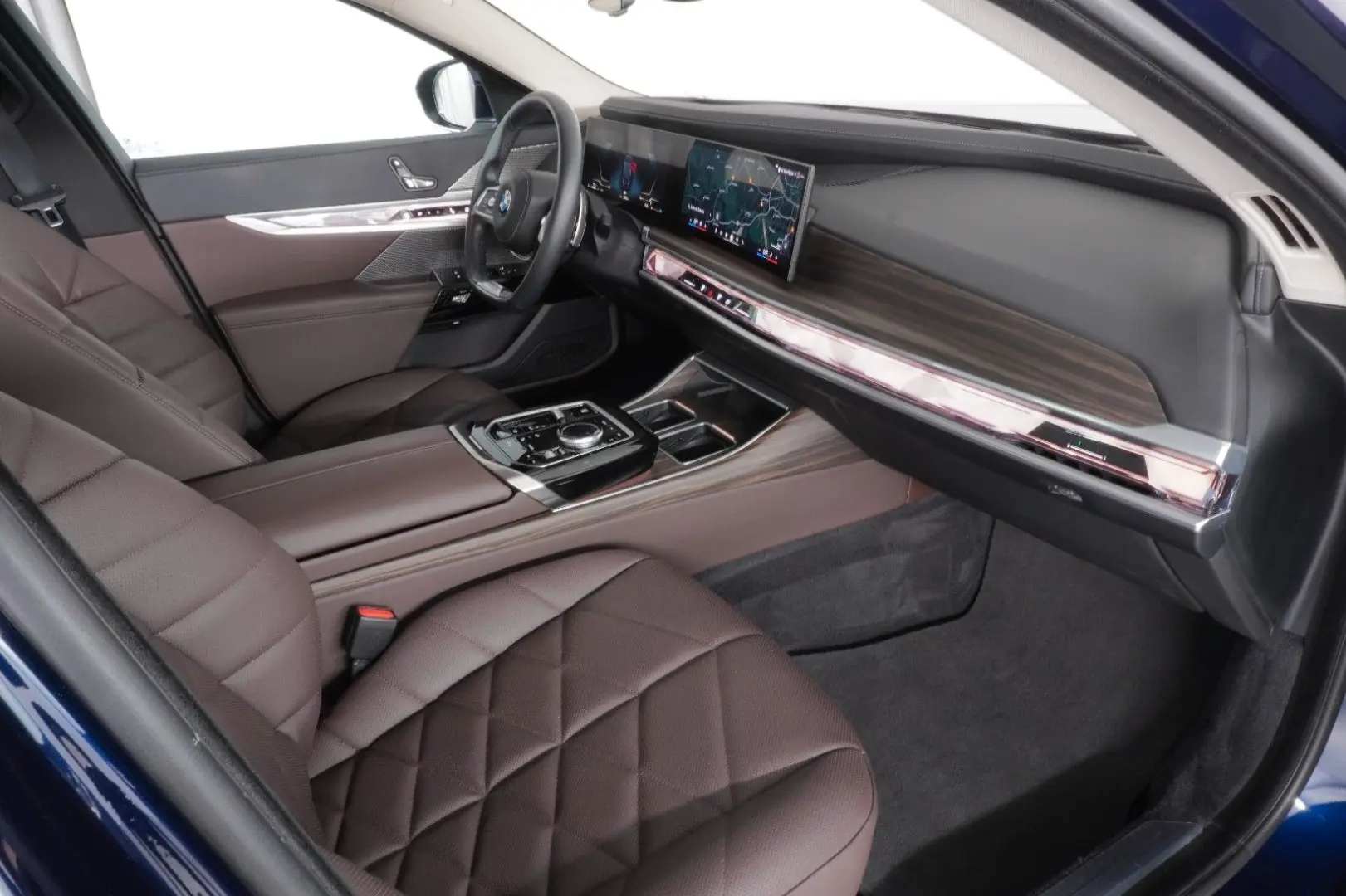 740 d xDrive Design Pure Excellence Innovation