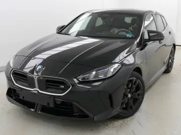M135 xDrive Limousine