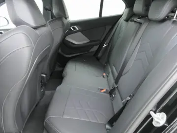 M135 xDrive Limousine