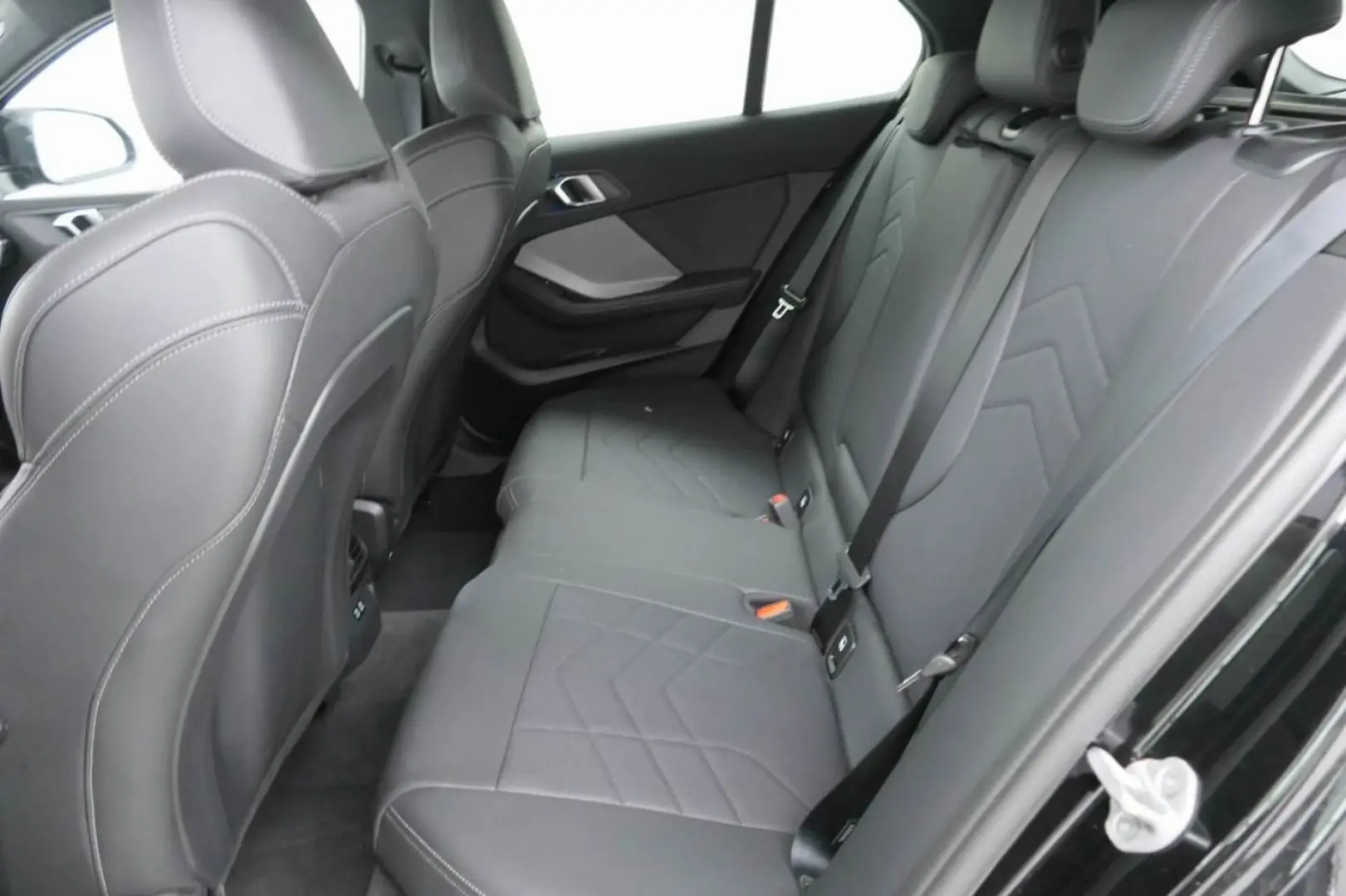 M135 xDrive Limousine
