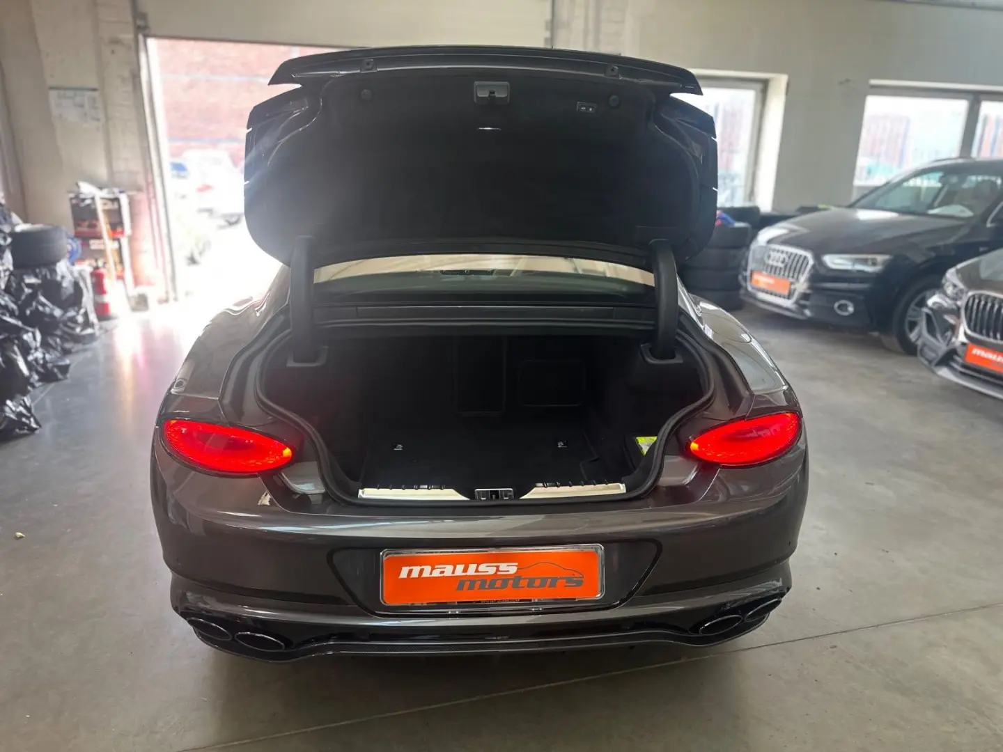 Continental GT V8 orig. 11.1 TKM  PANO CARBON- 7