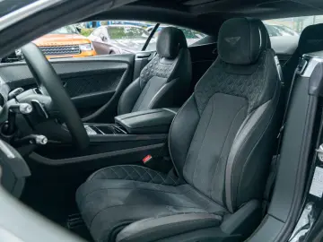 Continental GT Speed W12/ TOURING SPEC/ NACHTS.