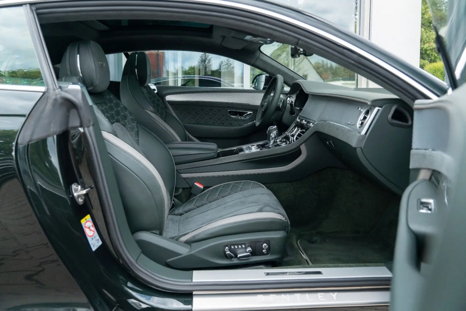 Continental GT Speed W12/ TOURING SPEC/ NACHTS.