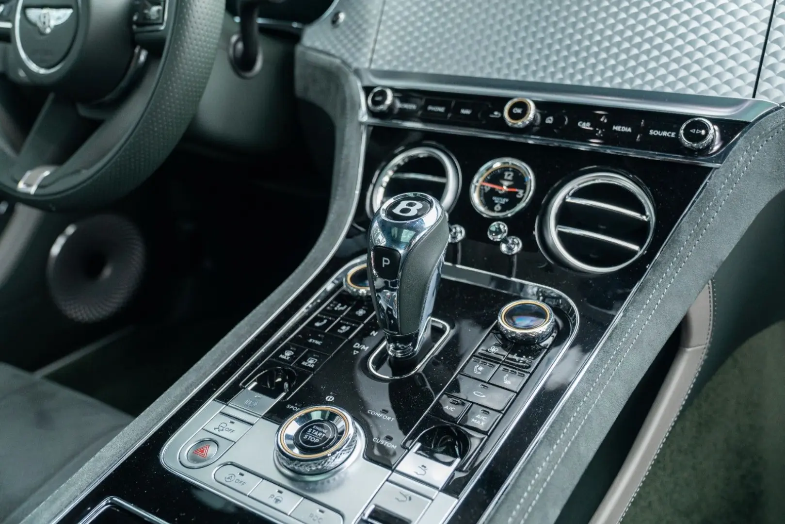 Continental GT Speed W12/ TOURING SPEC/ NACHTS.