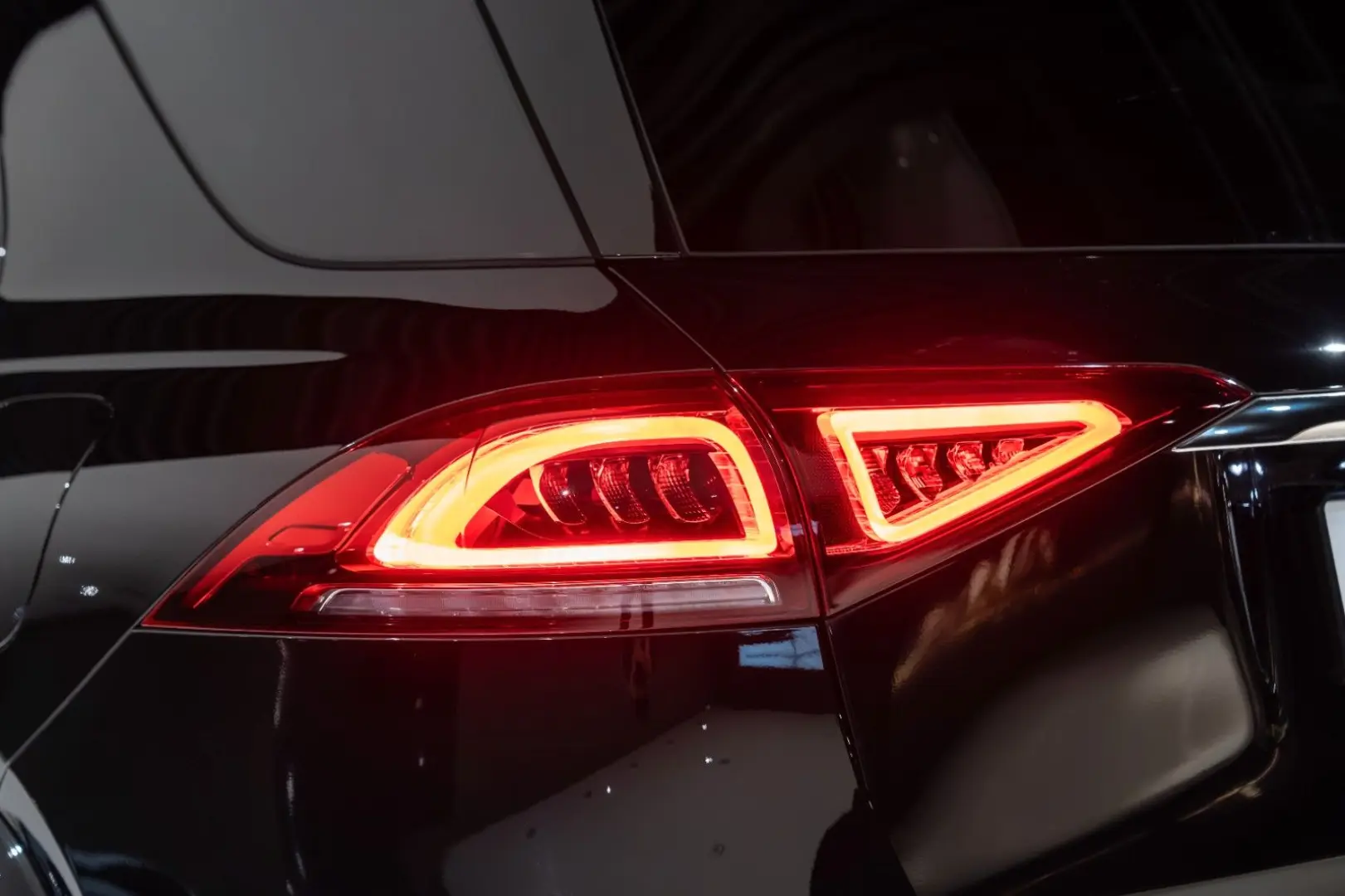GLE 350de 4Mat.*AMG-LINE*AIRMATIC*NIGHT*PANO*21