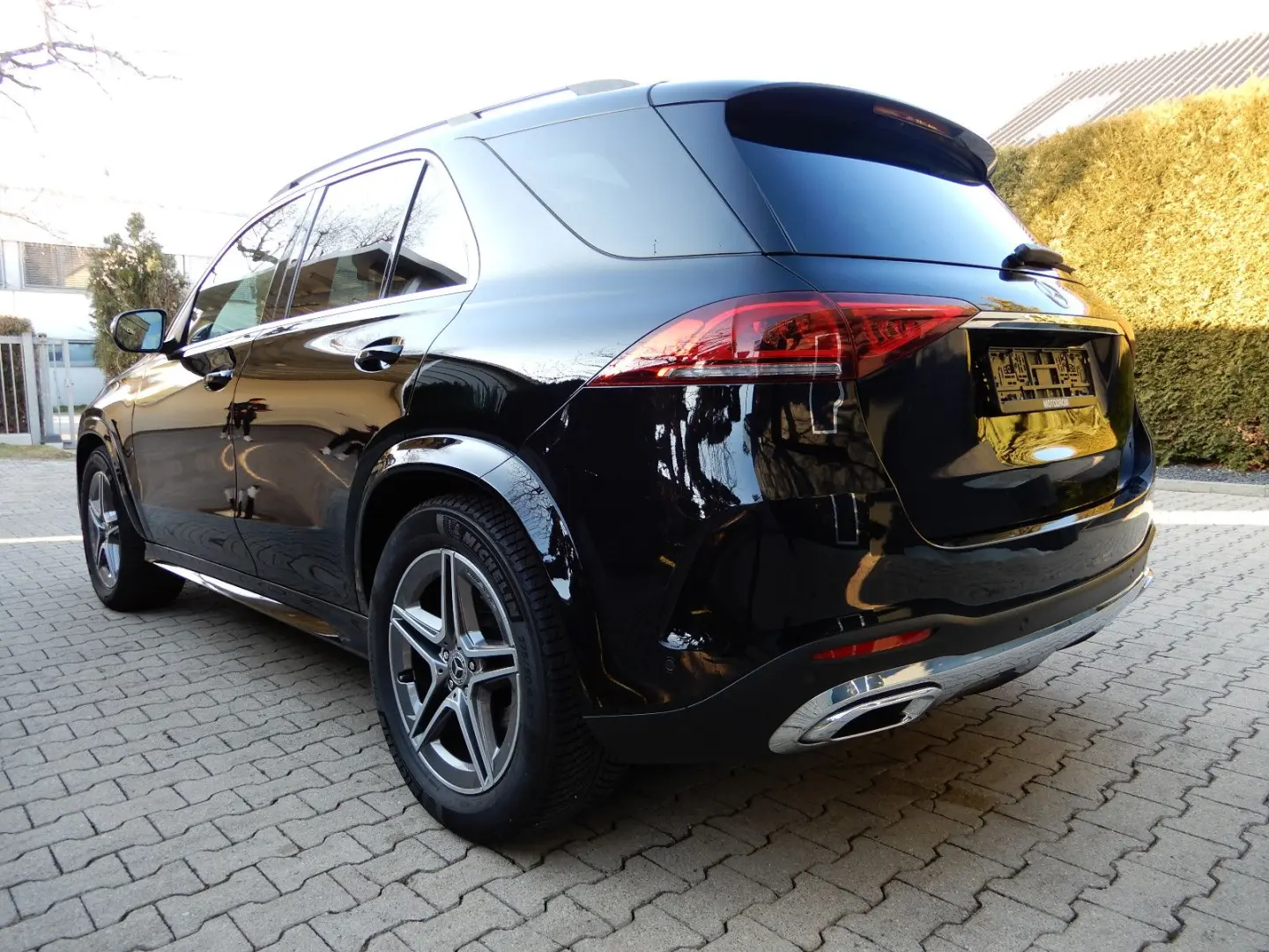 GLE 350DE PANO BURM DISTR AHK  SITZKLIM AMG-LINE