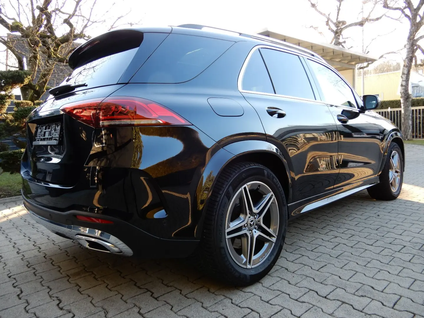 GLE 350DE PANO BURM DISTR AHK  SITZKLIM AMG-LINE