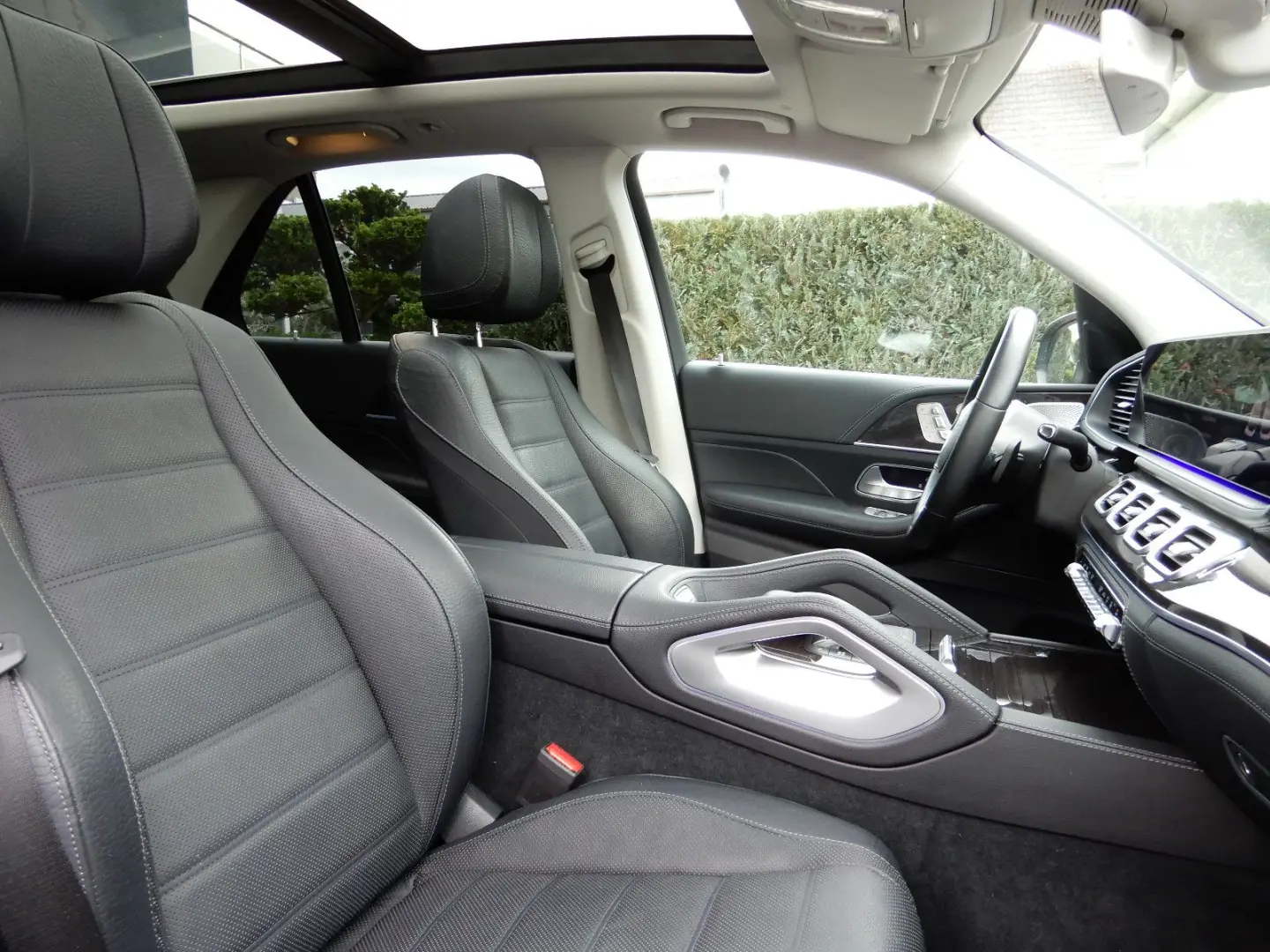 GLE 350DE PANO BURM DISTR AHK  SITZKLIM AMG-LINE