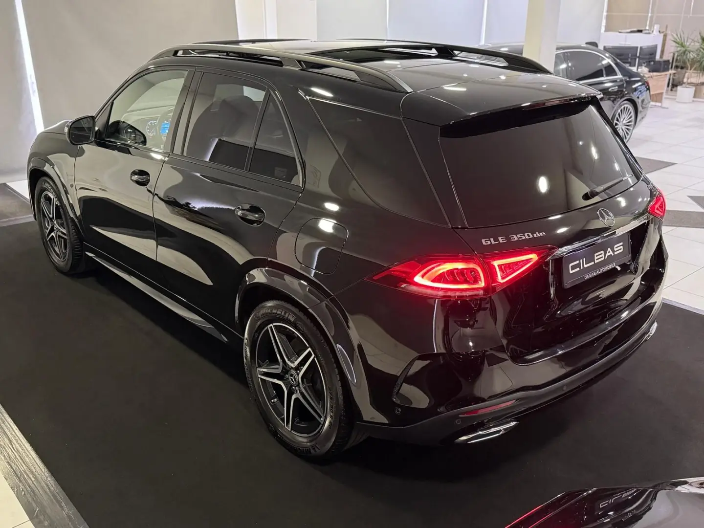 GLE 350 de AMG-Line*PANO*360*AHK*STHZ*BURM*DIST*