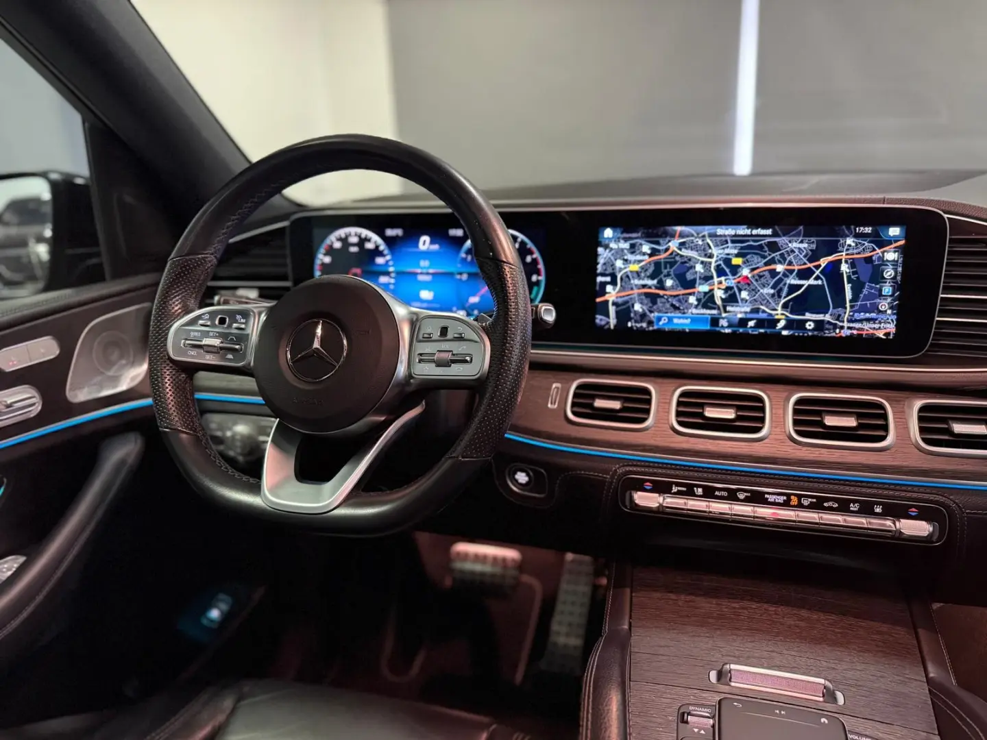 GLE 350 de AMG-Line*PANO*360*AHK*STHZ*BURM*DIST*