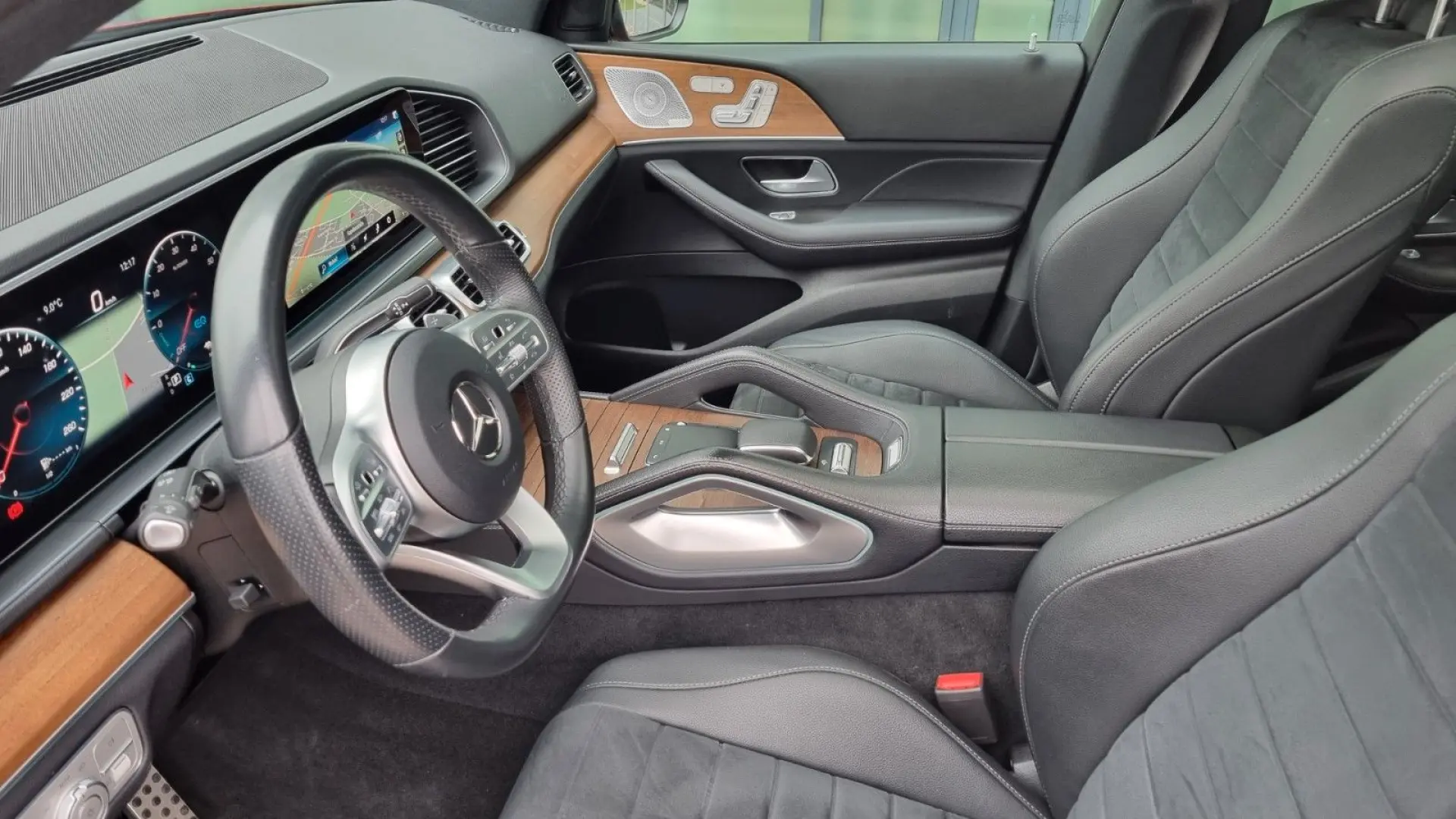 GLE 350de 4M AMG Pano Airmatik AHK HiFI B. Night