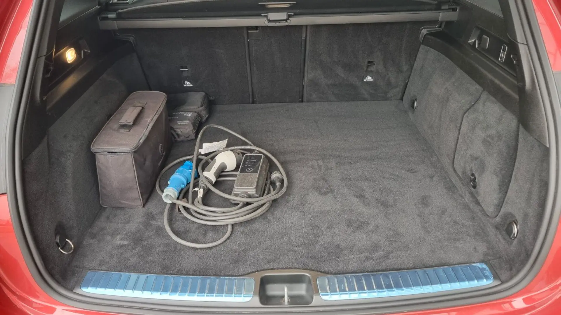 GLE 350de 4M AMG Pano Airmatik AHK HiFI B. Night