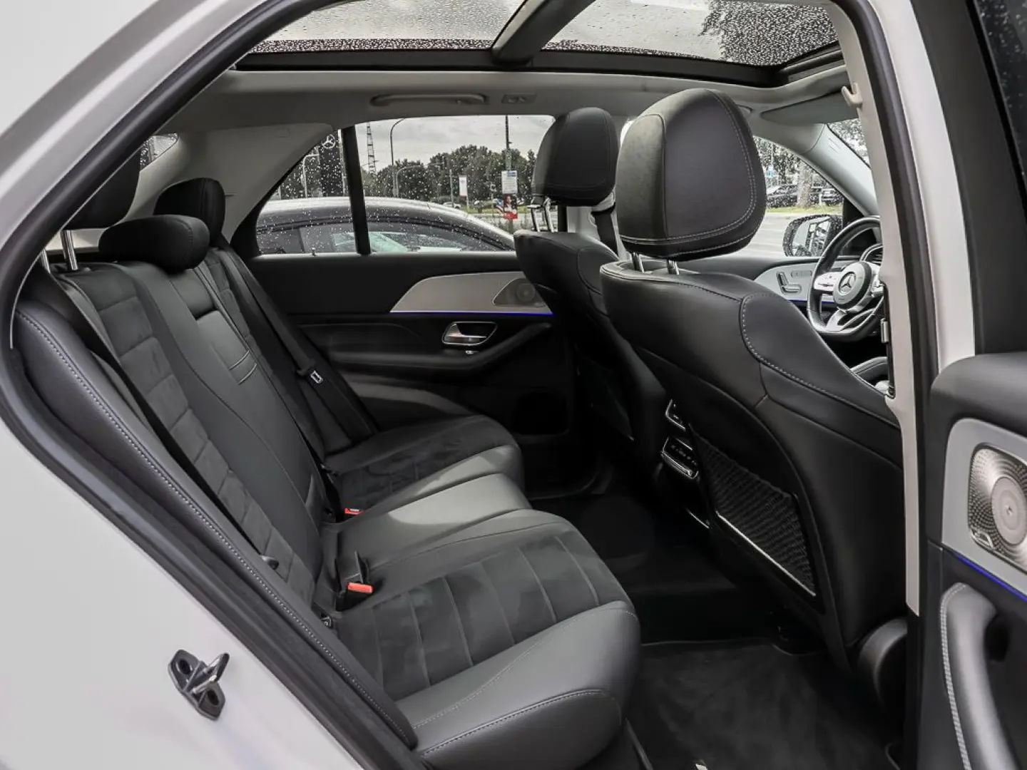 GLE 350 e 4M AMG PANO AHK BURMESTER DISTRONIC 21