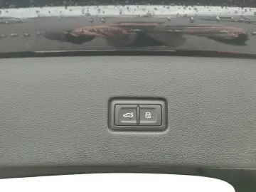 SQ8 TFSI quattro*Navi*Matrix*DVD*HUD*AHK*B&O*PDC