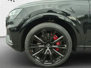 SQ8 TFSI quattro*Navi*Matrix*DVD*HUD*AHK*B&O*PDC