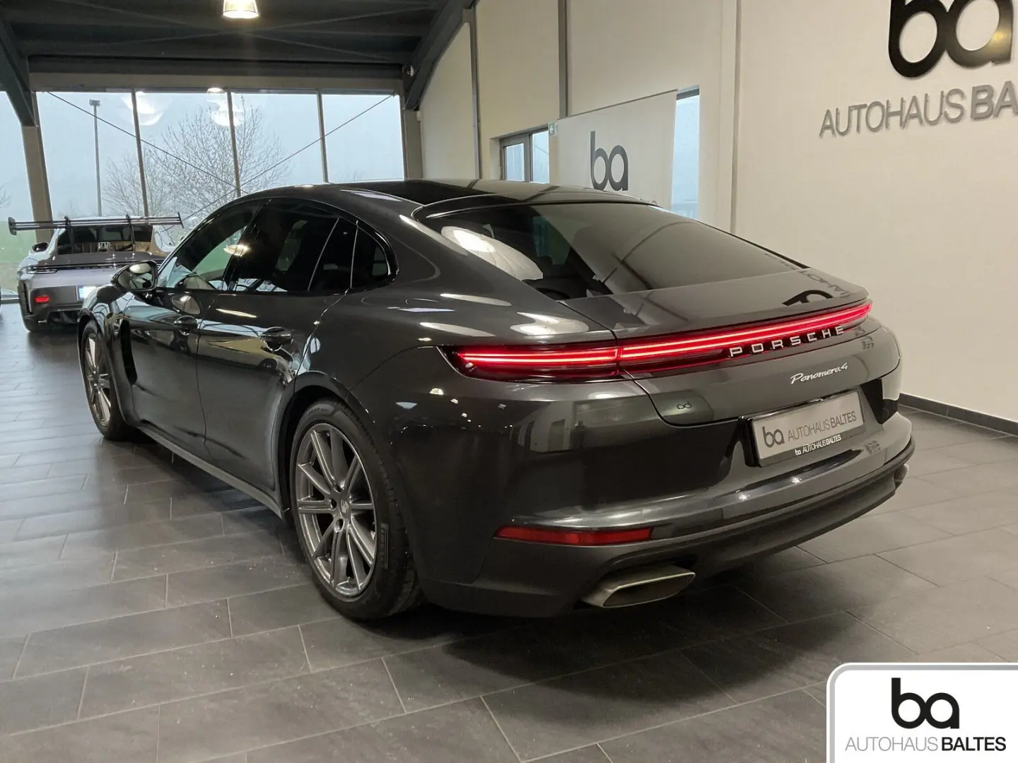 Panamera 4 Pano/Luft/Inno/4+1/Spur/BeiDis/AHK