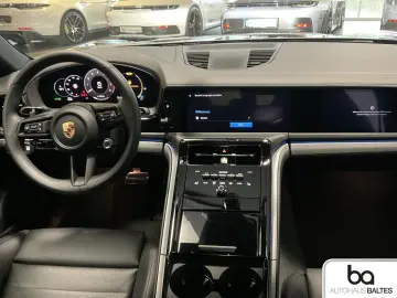 Panamera 4 Pano/Luft/Inno/4+1/Spur/BeiDis/AHK