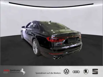 S8 TFSI Bang+OL*AHK*PANO*StandH*360°Matrx*Pay-TV